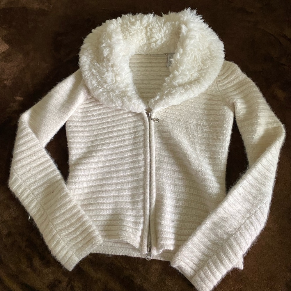 cute furry neck zip up jacket